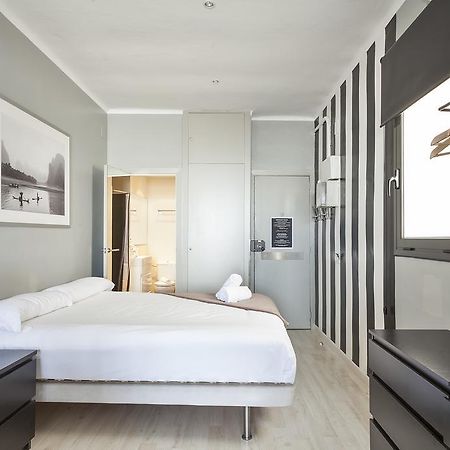 Fira Apartments By Gaiarooms برشلونة الغرفة الصورة