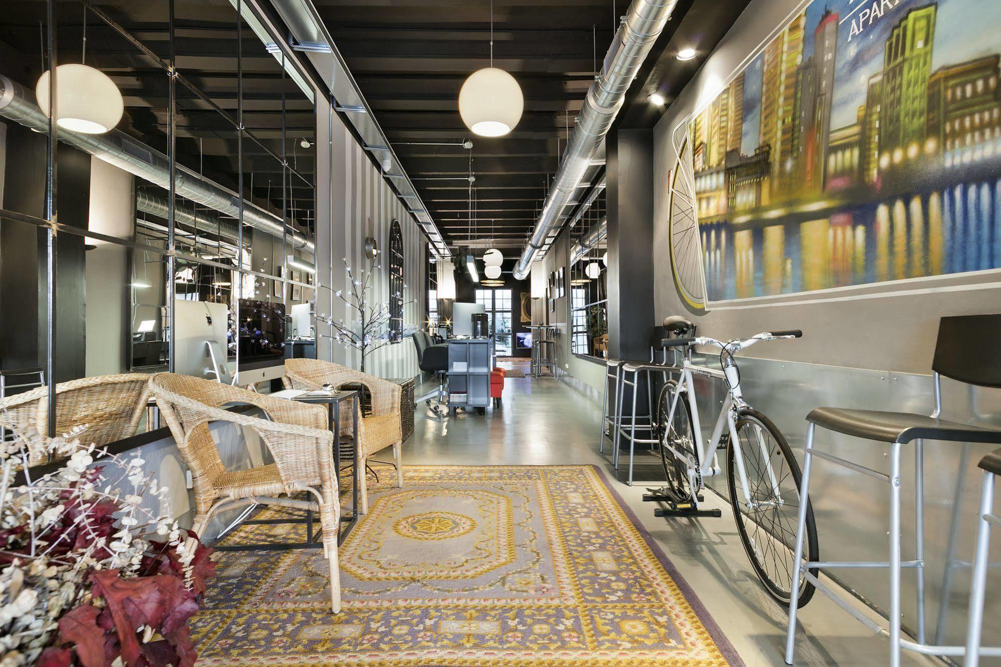 Fira Apartments By Gaiarooms برشلونة المظهر الخارجي الصورة