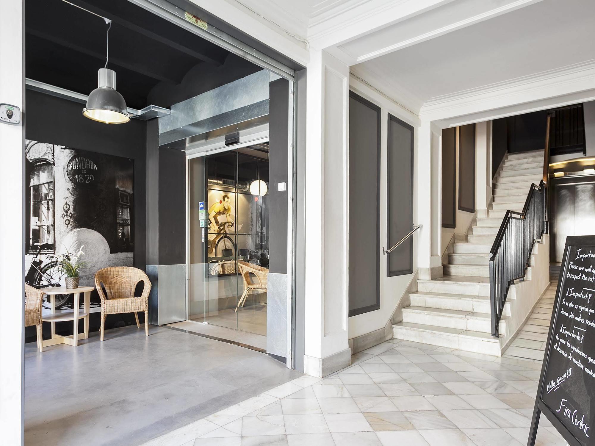 Fira Apartments By Gaiarooms برشلونة المظهر الخارجي الصورة